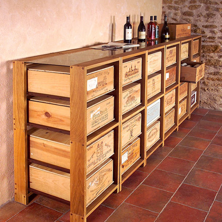 meuble avec caisse de vin