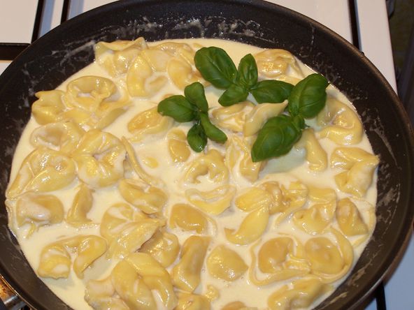 tortellini käse sahne sauce