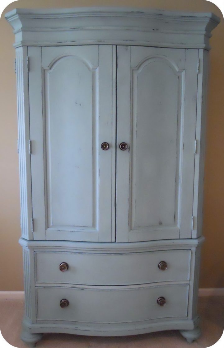 1060 Bliss: A Little Armoire Re-Do destiné Armoire But