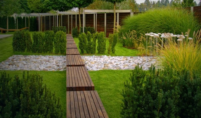 Allée De Jardin En Bois: Esthétique Et Facile À Faire avec Idée Allée De Jardin