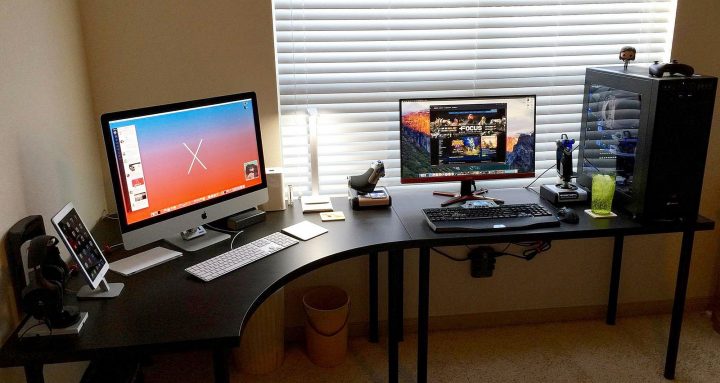 Black Gaming Computer Desk Setup With Ikea Linnmon Corner concernant Bureau Gamer Ikea