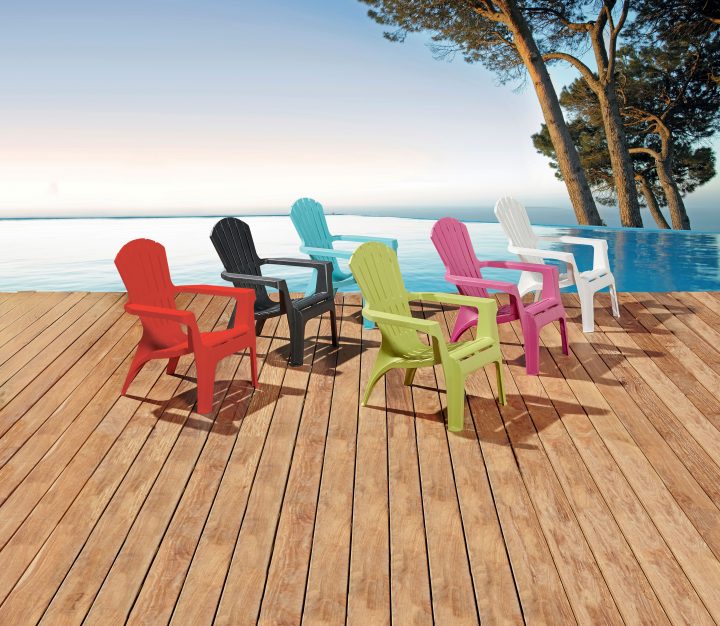 Chaises Colorées De Jardin Centrakor | Mon Extérieur intérieur Table De Jardin Centrakor