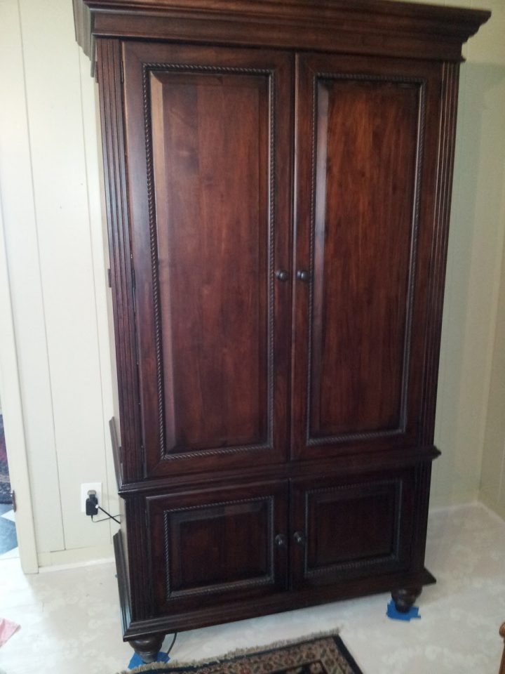 ~ Chalk Paint® Armoire Makeover By Lady Butterbug ~ | Lady à Armoire But