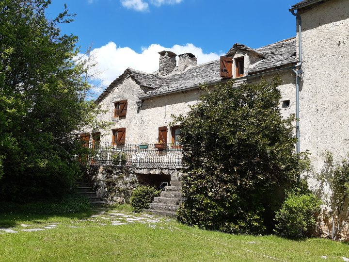 Chambres Et Table D'Hotes Le Courby – Saint-Pierre-Des à Chambres D Hotes Meyrueis