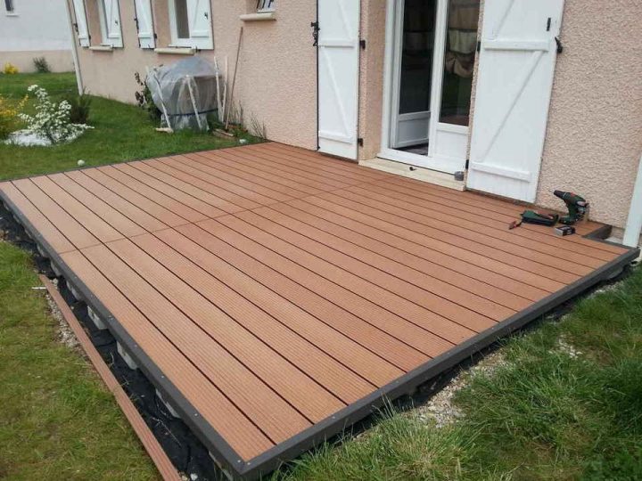 Comment Poser Une Terrasse Composite Sur Lambourdes Et encequiconcerne Plot Pour Terrasse Bois Castorama