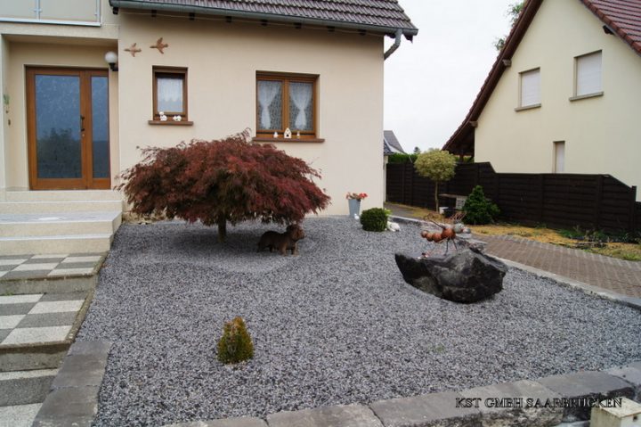 Décoration Jardin Avec Gravier encequiconcerne Decoration Parterre Cailloux