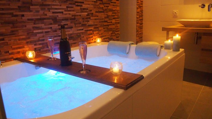 Entre Nous Chic Appart – Nuit D'amour destiné Chambre D Hote Avec Jacuzzi Privatif Nord