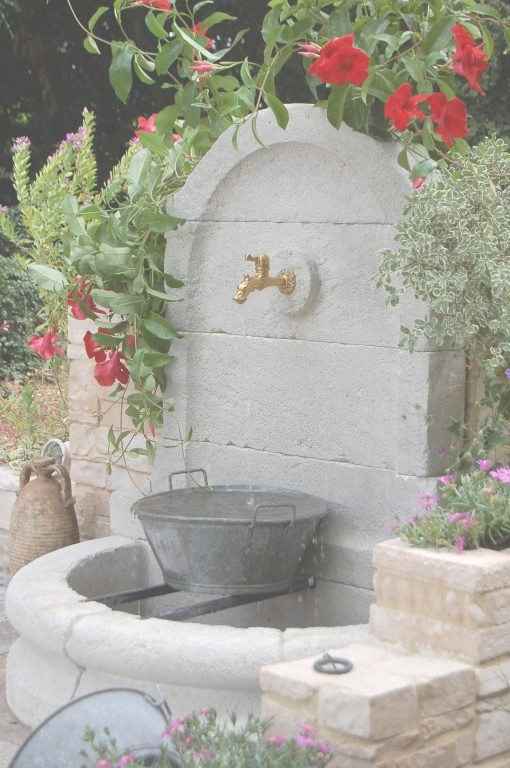 Fontaine En Pierre Castorama – Gamboahinestrosa tout Fontaine Murale Castorama