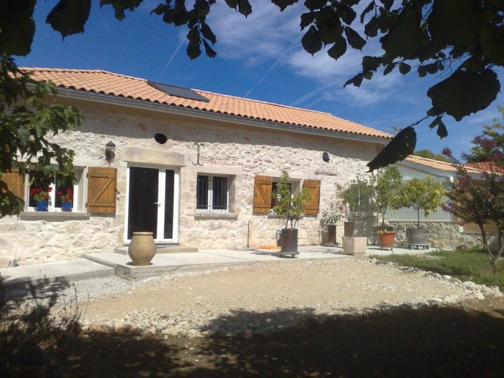 Gîtes Dans Ancienne Ferme À 5 Mn D'agen, Agen – Tarifs 2020 intérieur Chambre D Hote Agen