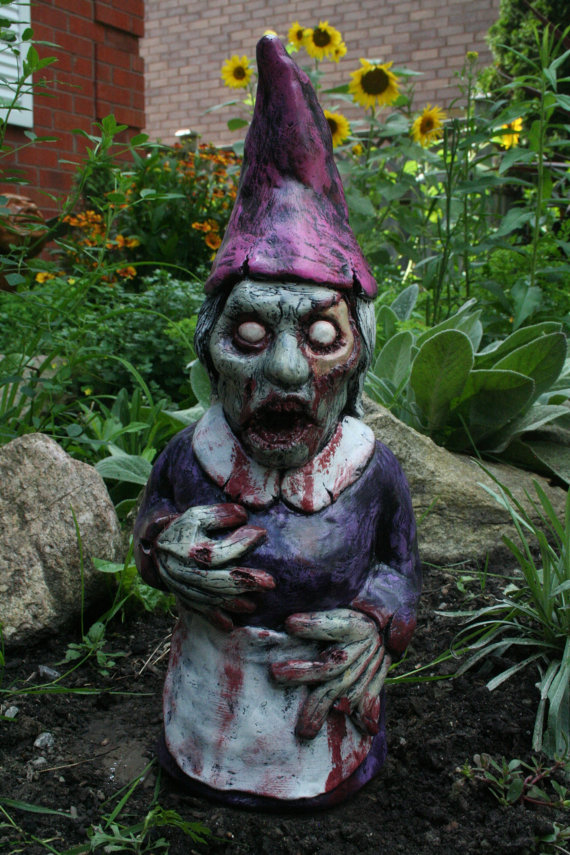 L'Objet De La Semaine : Le Nain De Jardin Zombie intérieur Nain De Jardin Zombie