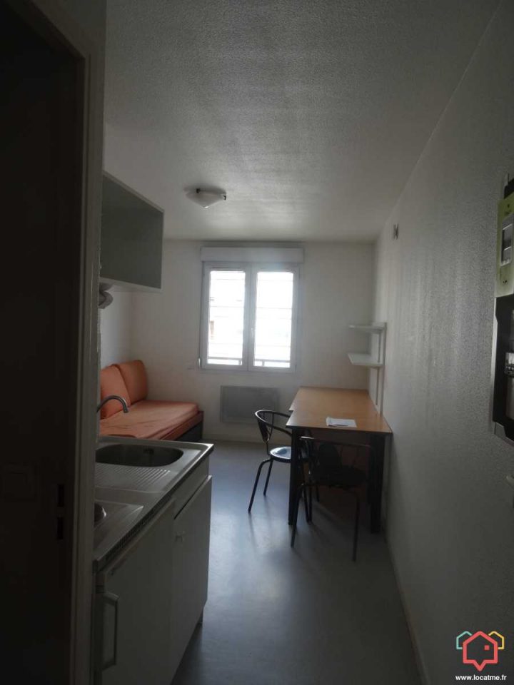 Location Studio Meublé 19M2 À Saint Etienne serapportantà Location Appartement Meublé Saint Etienne