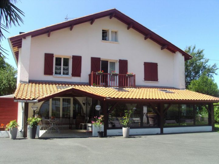 Maison D'hôtes Chambre D'hôtes Amoraina (France Ascarat serapportantà Chambre D Hote Saint Jean De Luz Pas Cher