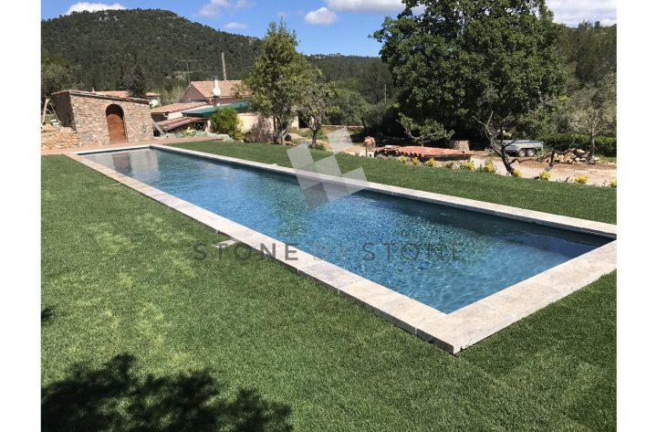 Margelle De Piscine Grise Pierre Travertin Bord Droit intérieur Margelle Piscine Avec Retombée