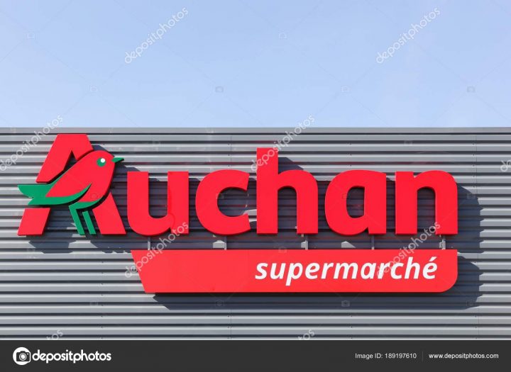 Massieux France Mars 2018 Auchan Supermarché Logo Sur Mur destiné Auchant