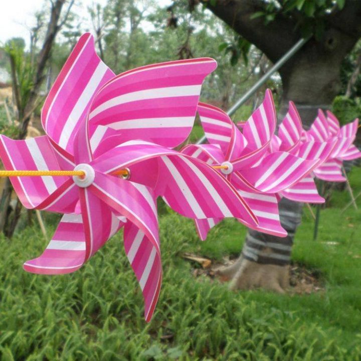 Moulin À Vent En Papier Artisanal – Un Véritable Atout Déco concernant Moulin À Vent De Jardin