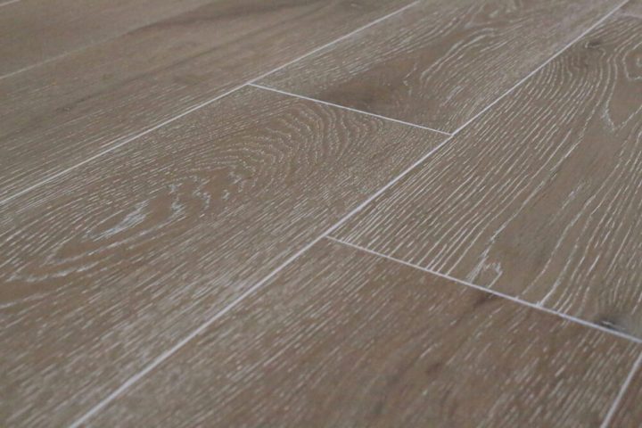 Parquet Chene Massif Clipsable – Lames Larges – Pose Flottante avec Easiklip Parquet