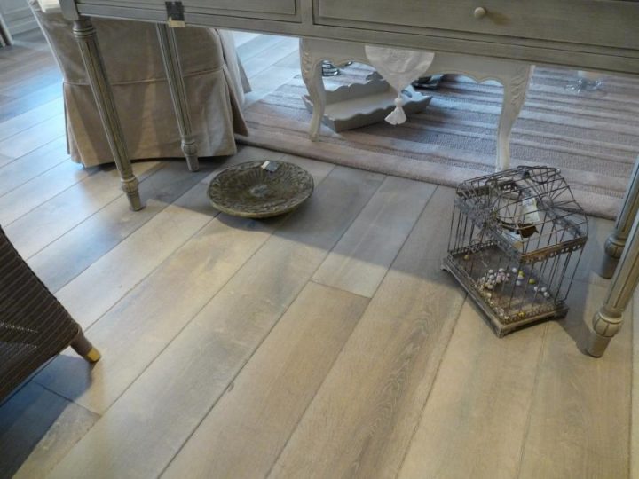 Parquet Vieilli En Chêne Naturel Poivre Blanc | Bca avec Parquet Blanc Vieilli