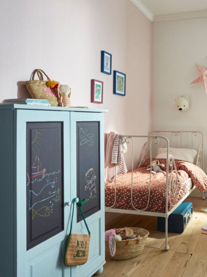 Peinture À Effet Paillettes Goodhome Rose Kyoto 2L En 2020 serapportantà Peinture Pailletée Chambre