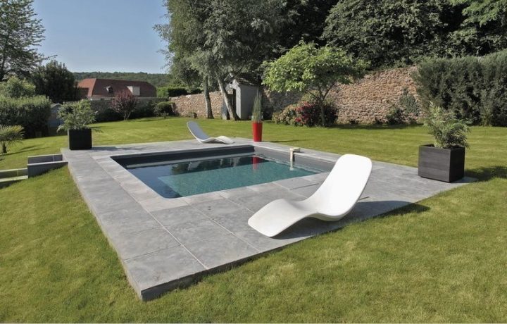 Piscine Carrée 4X4M, Escalier Maçonné D'Angle, Liner Gris dedans Margelle Composite Piscine