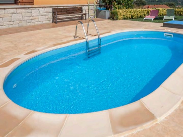 Piscine Enterrée En Kit Gré Madagascar Ovale | Taille Au Choix tout Piscine Composite Pas Cher