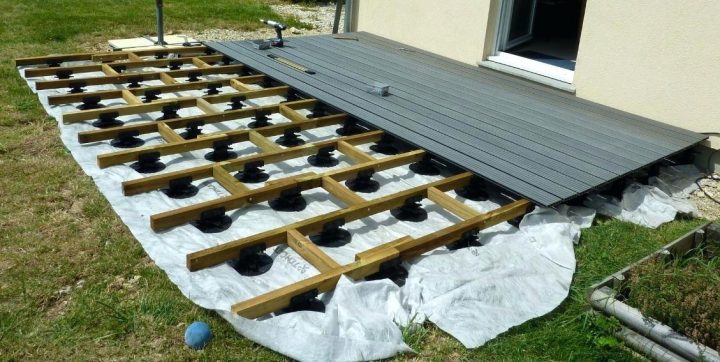 Pose Terrasse Bois Sur Plot Beton Castorama – Mailleraye concernant Dalle Stabilisatrice Béton Pour Plot