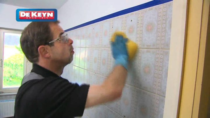 Remettre Sa Salle De Bain À Neuf Peinture Pour Carrelage destiné Repeindre Sa Salle De Bain