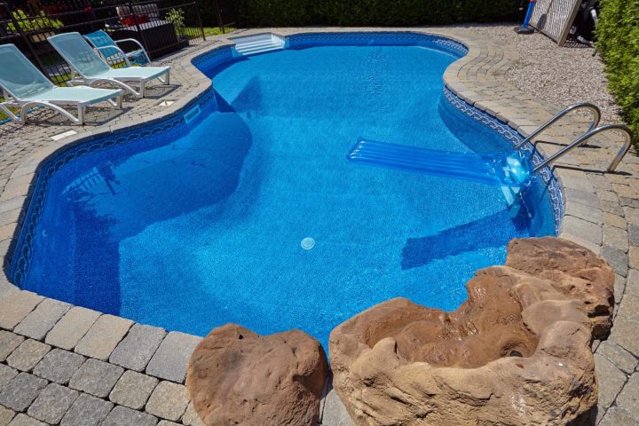 Service Ouverture Piscine Montréal, Laurentides, Rive-Nord intérieur Prix Piscine Creusee Montreal