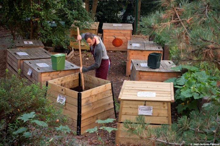 Stage Compost Lombricompost Pour Jardin Au Naturel À Paris concernant Composteur De Jardin