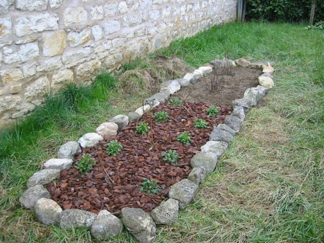 Steingarten Dekoration In 35 Super Coolen Ideen — Zaypa tout Pierre Déco Jardin Castorama