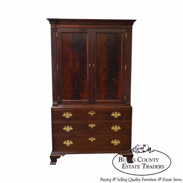 Stickley Colonial Williamsburg Collection Large Mahogany avec Armoire But