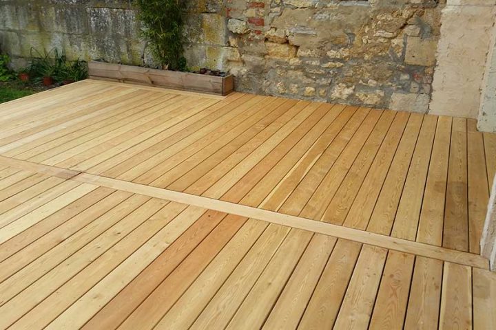 Terrasse En Bois De Mélèze De Sibérie – Nature Bois Concept à Plancher Bois Extérieur