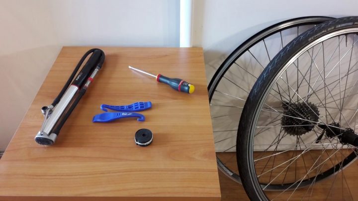 Tuto] Comment Enlever Une Roue De Vélo Et Remonter Un Pneu pour Changer Chambre À Air Vtt