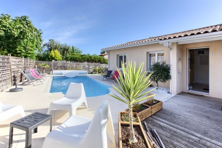 Villa Avec Piscine Sur Le Bassin D'arcachon : Holiday Rental pour Chambre D Hote Bassin D Arcachon