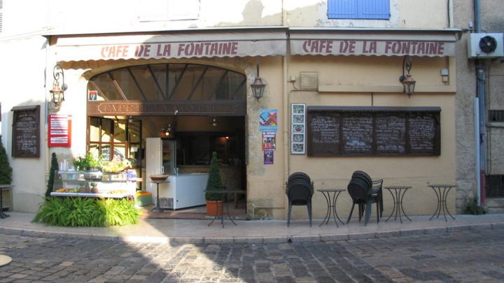 Cafe De La Fontaine – Dca – Agencement D'Une Brasserie À intérieur Fontaine Misterzinc