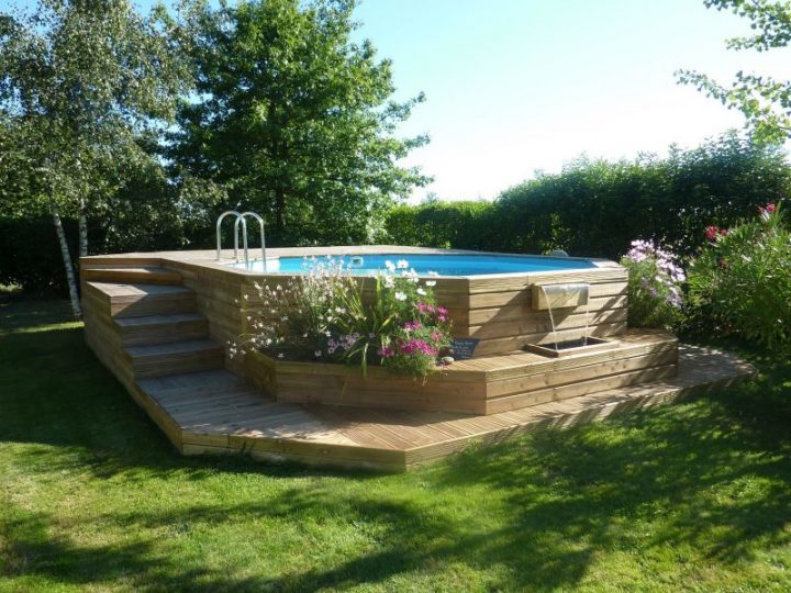 Construction De Piscines Paysagère Bois À Arcachon tout Aménagement Piscine Extérieur Terrain En Pente