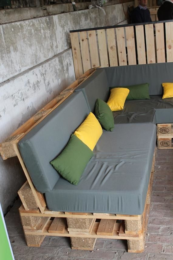 Construire Un Salon De Jardin En Bois De Palette | Salon tout Salon Jardin Palette