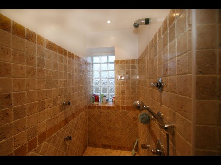 Douche Italienne | Superbe Villa Au Rove 13740 tout Douche Villa