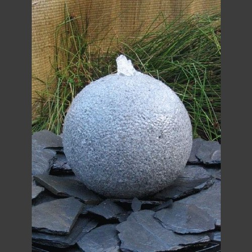 Fontaine Boule – Décoration De Jardin Sur Enperdresonlapin tout Boule Granit Extérieur