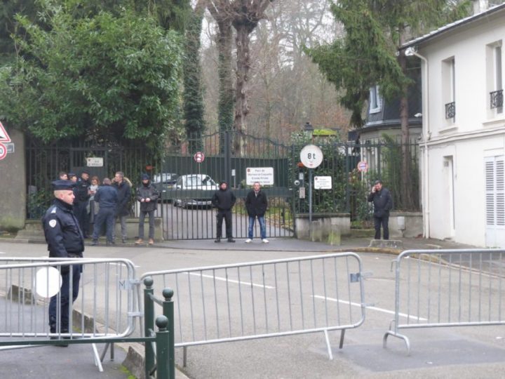 Hauts-De-Seine. Cambriolage Dans La Maison De Johnny pour La Coquette De La Rit