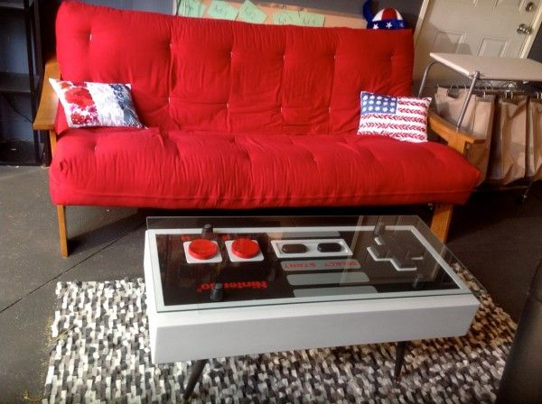 La Table Retro-Geek Par Excellence | Meuble, Meubles Geek à Meuble Geek