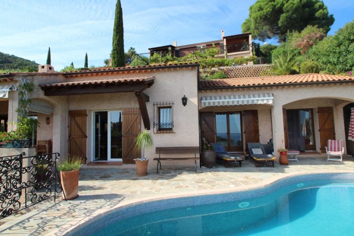 Maison Vue Mer Et Collines Imprenable Le Lavandou serapportantà Chambre D&#039;Hôtes Vue Collines Le Lavandou