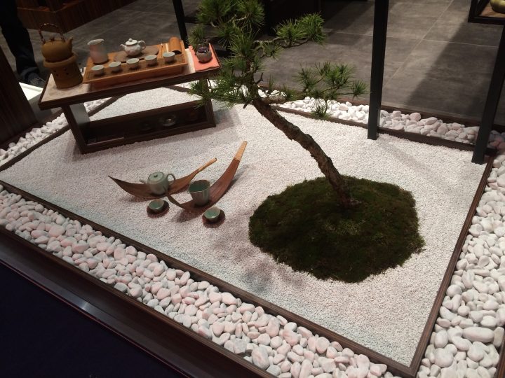 On Y Était : Le Salon Des Arts De La Table De Francfort intérieur Jardin Zen Miniature Avec Fontaine