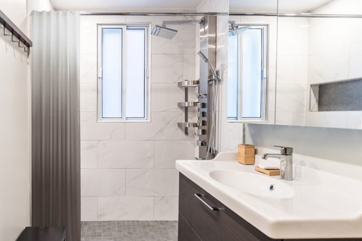 Rénovation D'Une Salle De Bain Moderne À Montréal | Photos à Cout Renovation Salle De Bain