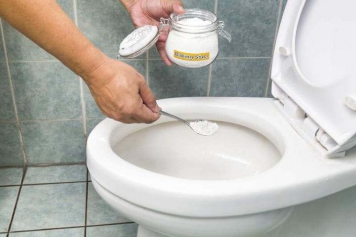 4 Solutions Naturelles Pour Éliminer Les Taches Dans La pour Enlever Tartre Toilette