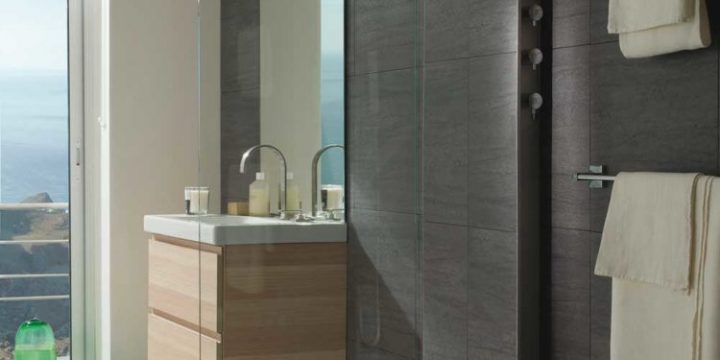 Alimenter Une Douche Sans Travaux D'Encastrement I Sdbpro.fr encequiconcerne Totem De Douche