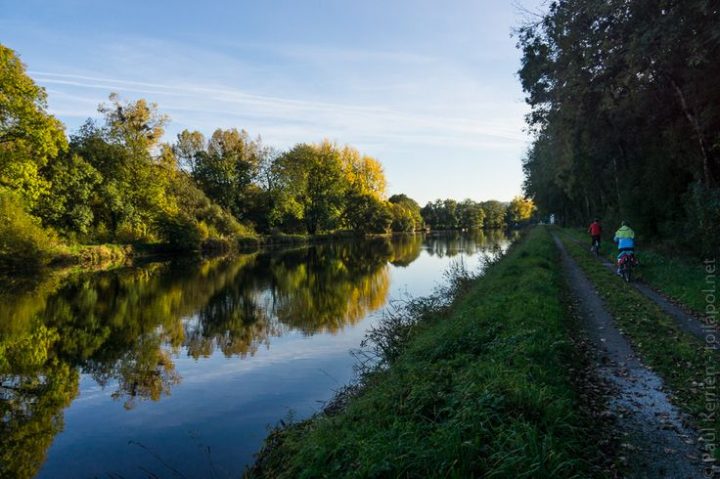 Balade Sur Le Chemin De Halage Du Canal De Nantes À Brest à Chemin De Halage Canal De Nantes À Brest