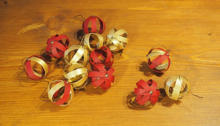 Bricolage Noël : Boules De Noël Avec Rouleaux De Papier à Déco Avec Rouleau Papier Toilette