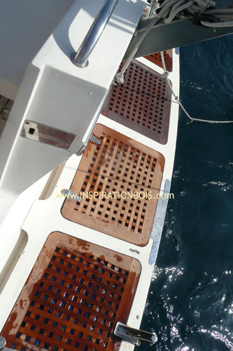 Caillebotis En Teck Pour Bateau Et Yacht, En Dimensions à Caillebotis Douche Sur Mesure