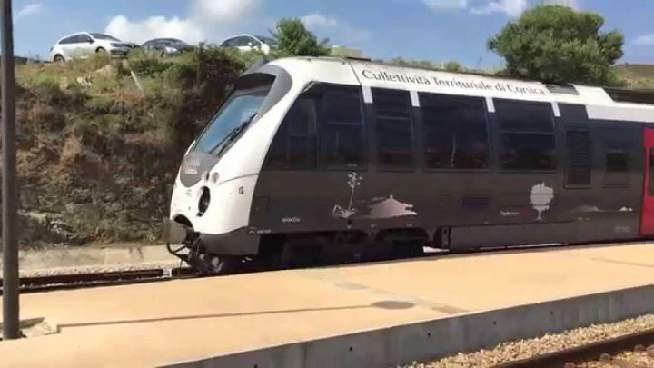 Chemins De Fer De La Corse Amg 800 Gare De L'Île-Rousse tout Chemin De Fer Corse