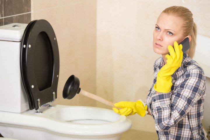 Comment Déboucher Les Toilettes Facilement encequiconcerne Déboucher Toilette Vinaigre